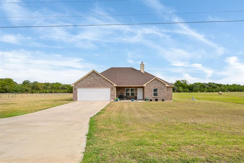 1215 River Hills Road, Stephenville TX 76401 - Photo 5