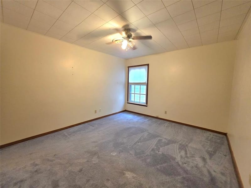 3750 Honeysuckle Avenue, Fort Worth TX 76111 - Photo 11