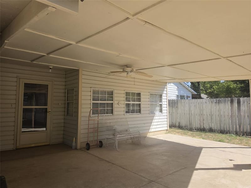 3750 Honeysuckle Avenue, Fort Worth TX 76111 - Photo 4