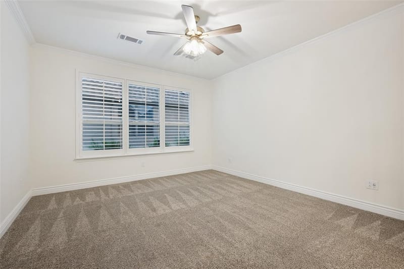 9621 Creekwood Drive, Denton TX 76207 - Photo 14
