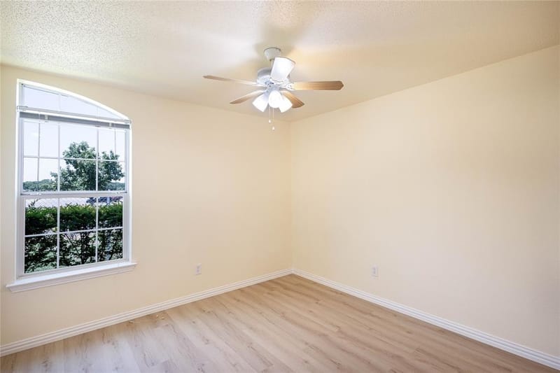 1304 W Mitchell Street, Arlington TX 76013 - Photo 15