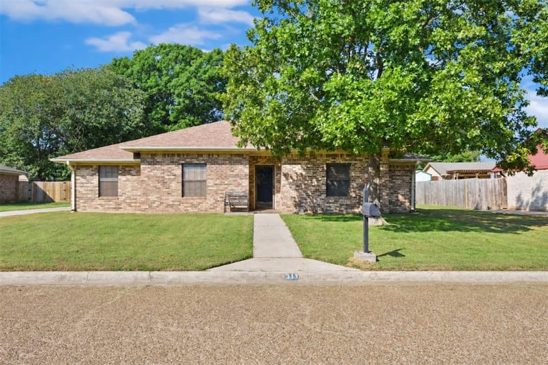311 Wheeler Creek Court, Gainesville TX 76240