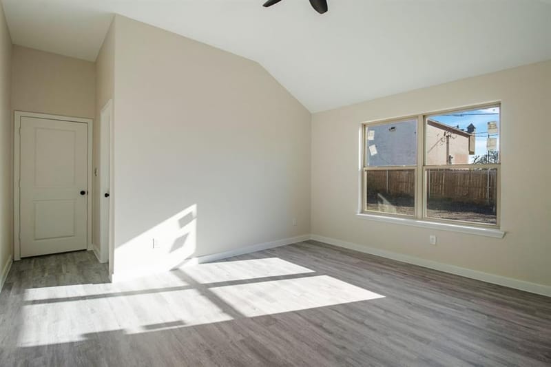 1915 Missouri Avenue, Fort Worth TX 76104 - Photo 13