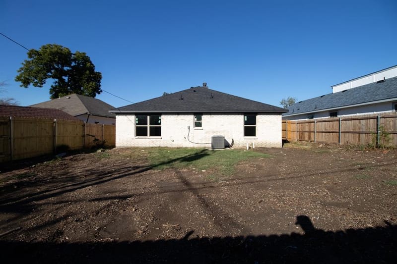 1915 Missouri Avenue, Fort Worth TX 76104 - Photo 24