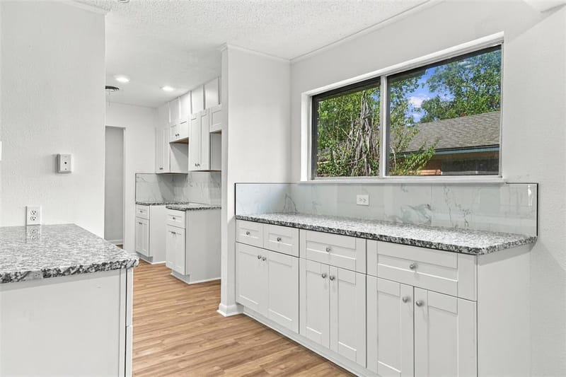 1720 Mountainview Drive, Waco TX 76710 - Photo 11
