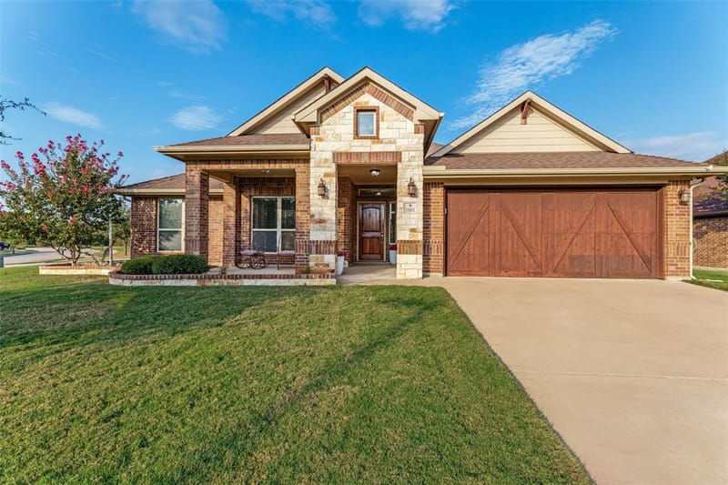 1001 Morningside Drive, Burleson TX 76028