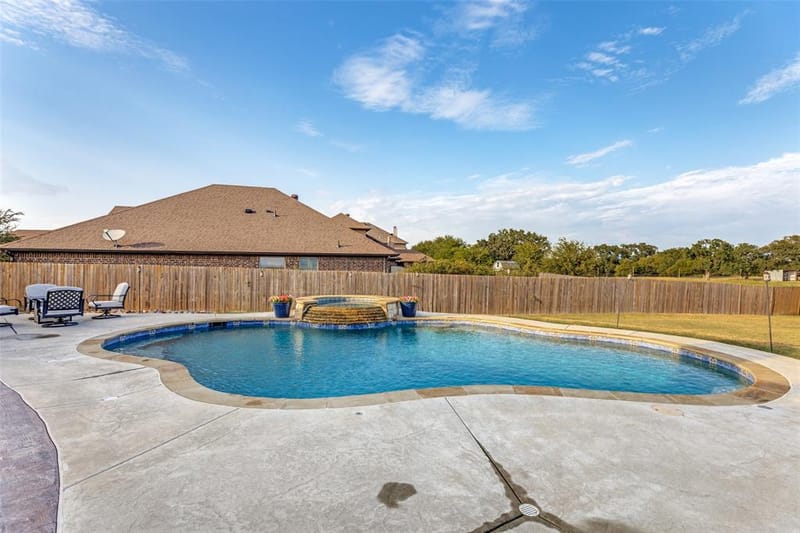 1001 Morningside Drive, Burleson TX 76028 - Photo 30