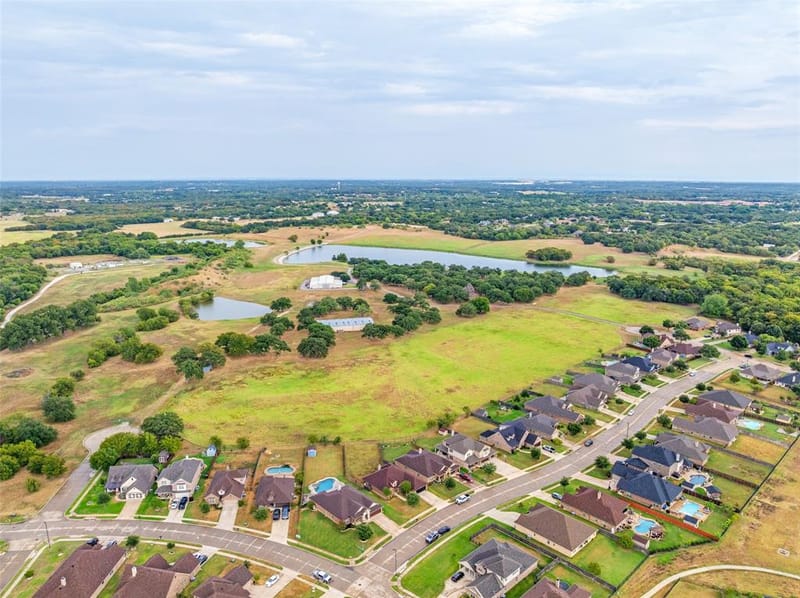 1001 Morningside Drive, Burleson TX 76028 - Photo 33