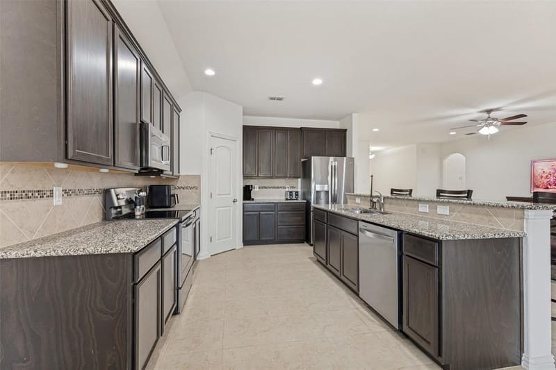 1001 Morningside Drive, Burleson TX 76028 - Photo 11