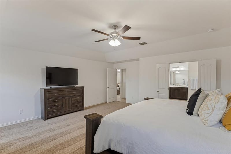 1001 Morningside Drive, Burleson TX 76028 - Photo 19