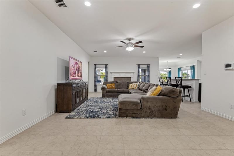 1001 Morningside Drive, Burleson TX 76028 - Photo 8