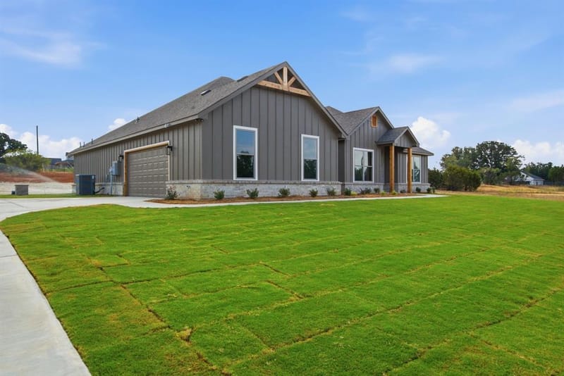 125 Graystone Drive, Weatherford TX 76087 - Photo 2