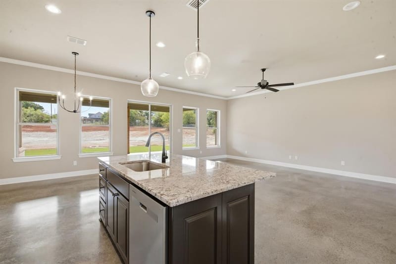 125 Graystone Drive, Weatherford TX 76087 - Photo 5