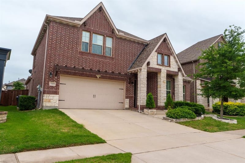 5305 Delta Blush Lane, McKinney TX 75070 - Photo 2