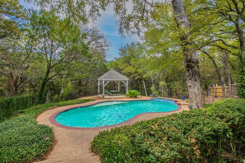 1051 Hidden Valley Court, McGregor TX 76657 - Photo 32