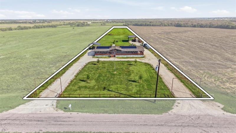 2045 Cobler Road, Collinsville TX 76233 - Photo 26