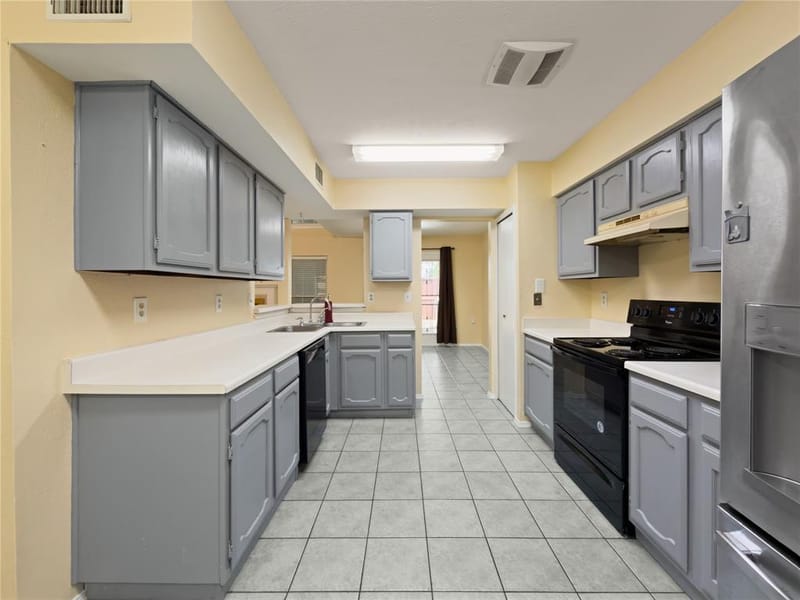 2426 Sutton Drive, Arlington TX 76018 - Photo 13