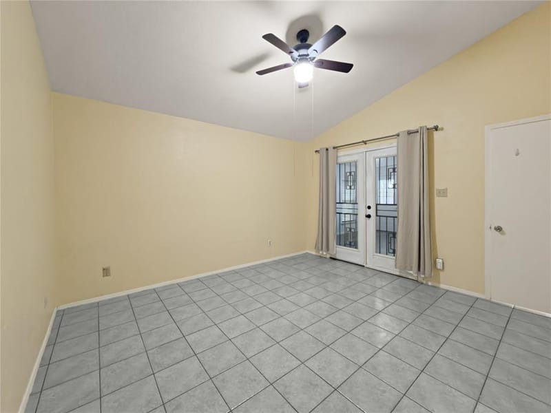2426 Sutton Drive, Arlington TX 76018 - Photo 18