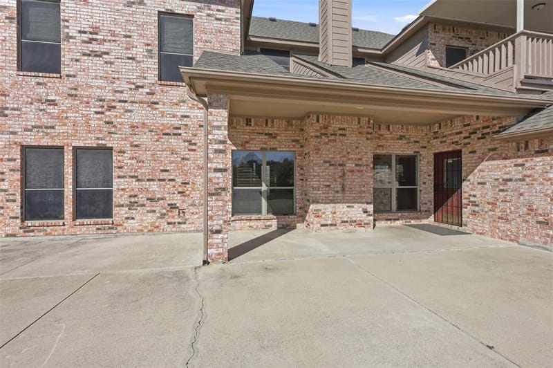 1013 Telford Trail, Crowley TX 76036 - Photo 36