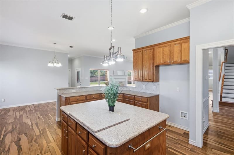 1013 Telford Trail, Crowley TX 76036 - Photo 15