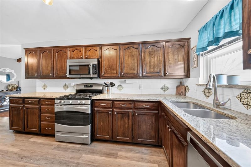 1290 County Road 3355, Paradise TX 76073 - Photo 17
