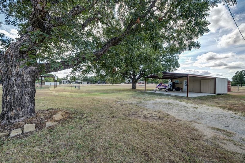1290 County Road 3355, Paradise TX 76073 - Photo 35