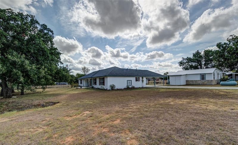 1290 County Road 3355, Paradise TX 76073 - Photo 4