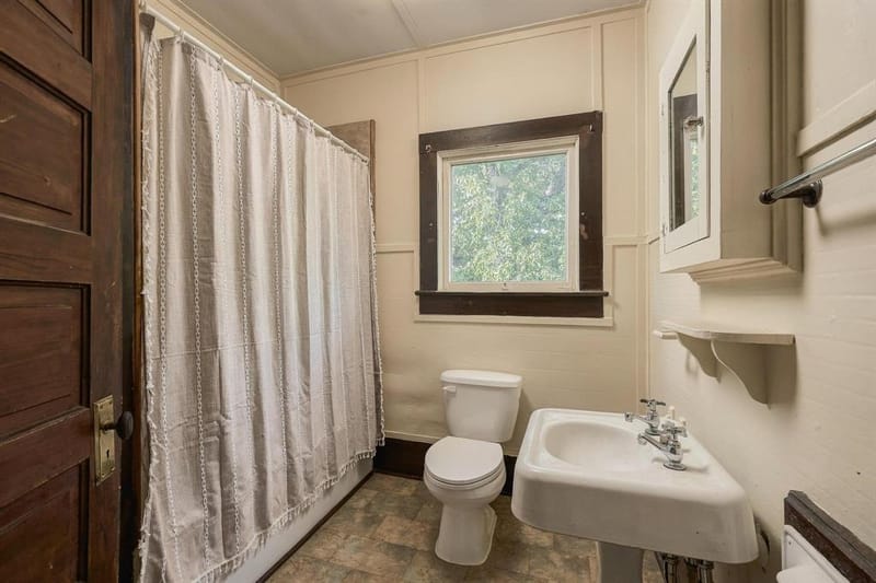 701 E Main Street, Whitesboro TX 76273 - Photo 26