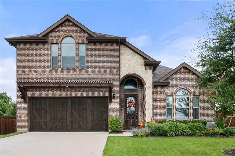 2741 Thornhill Lane, Mansfield TX 76084