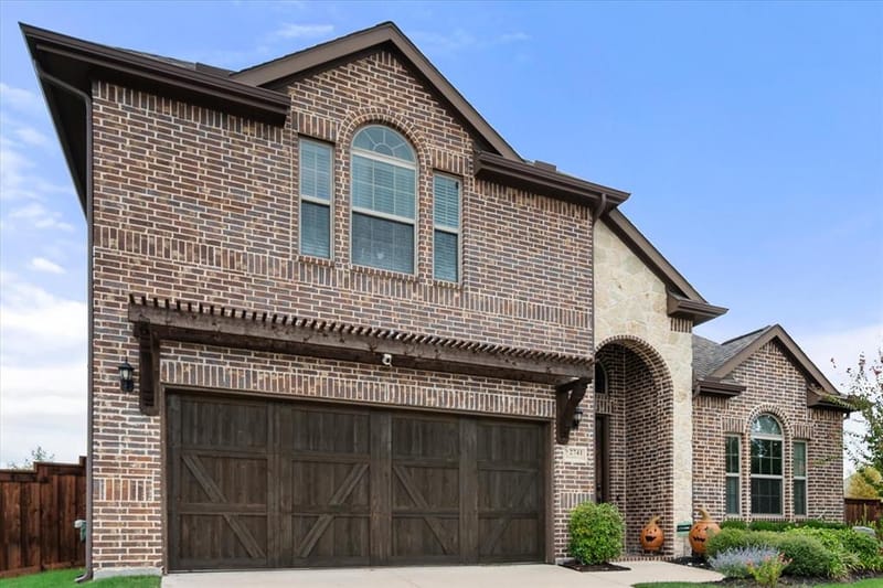 2741 Thornhill Lane, Mansfield TX 76084 - Photo 4