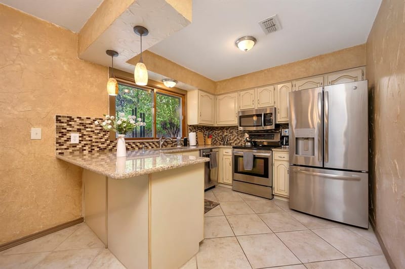 2101 Holt Road, Arlington TX 76006 - Photo 15
