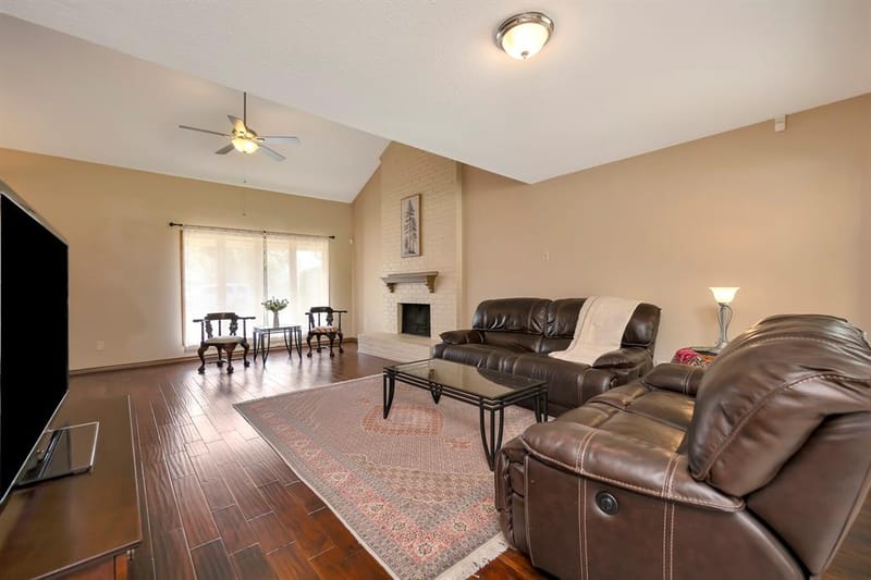 2101 Holt Road, Arlington TX 76006 - Photo 8