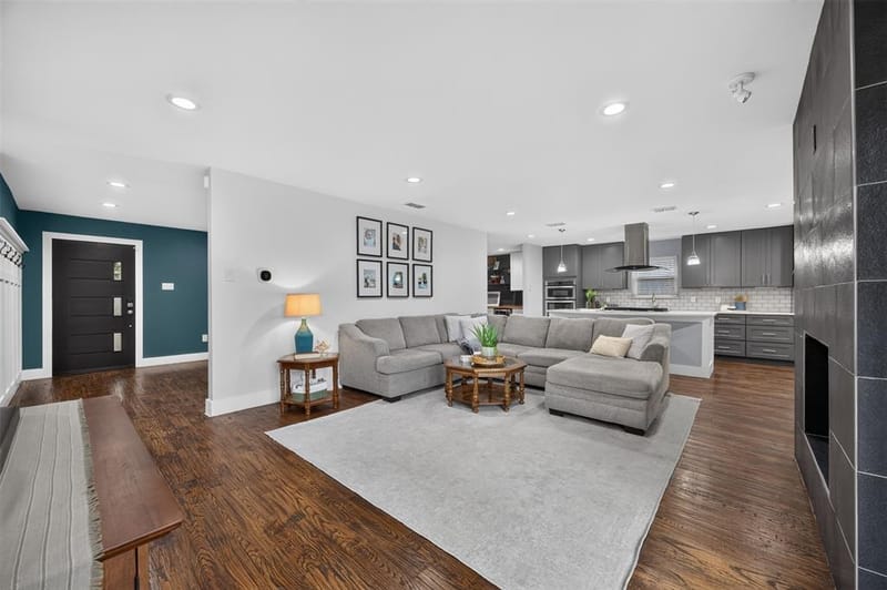 2502 Rochdale Street, Garland TX 75040 - Photo 7