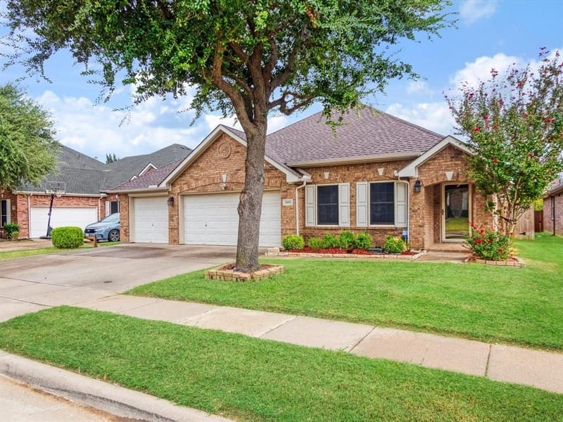 5440 Lavaca Road, Grand Prairie TX 75052 - Photo 2