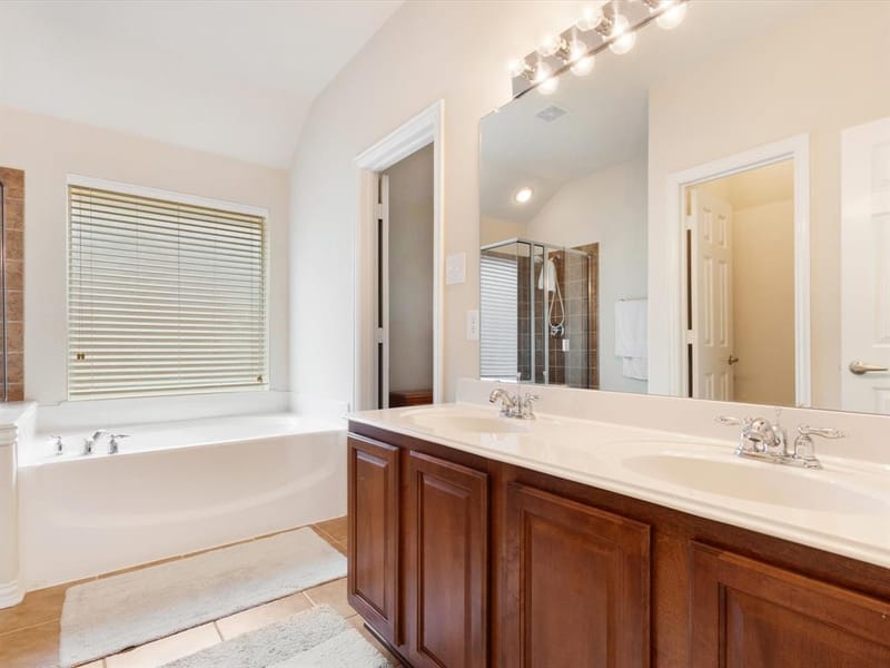 5440 Lavaca Road, Grand Prairie TX 75052 - Photo 18