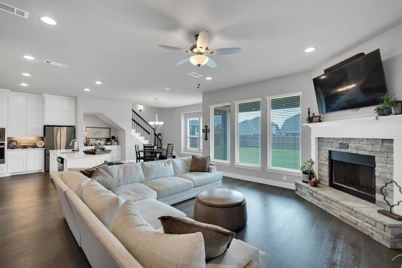 624 Sirius Lane, Waxahachie TX 75165 - Photo 6