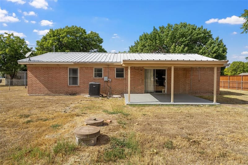 131 Ronwood, Woodway TX 76712 - Photo 34