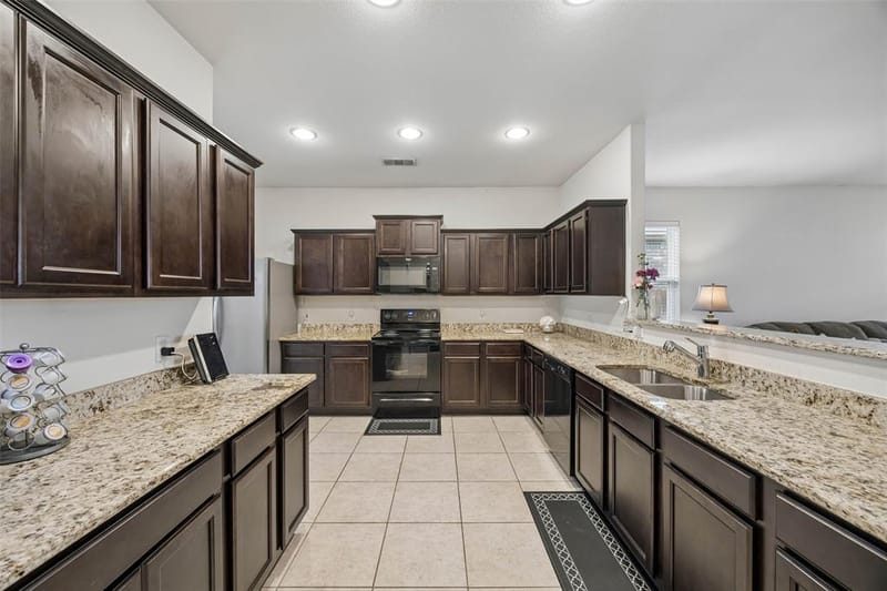 1005 Princewood Drive, Denton TX 76207 - Photo 7