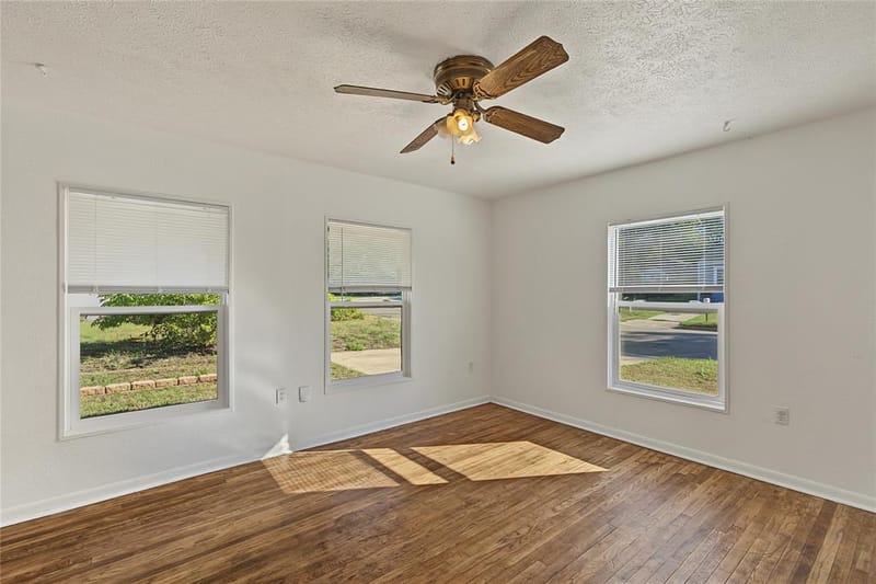 709 N Rusk Street, Weatherford TX 76086 - Photo 5
