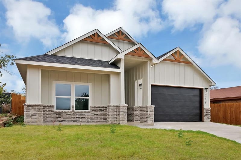 3005 Hanna Avenue, Fort Worth TX 76106 - Photo 3