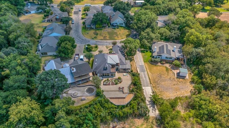 3711 Windmill Hill Drive, Waco TX 76710 - Photo 38