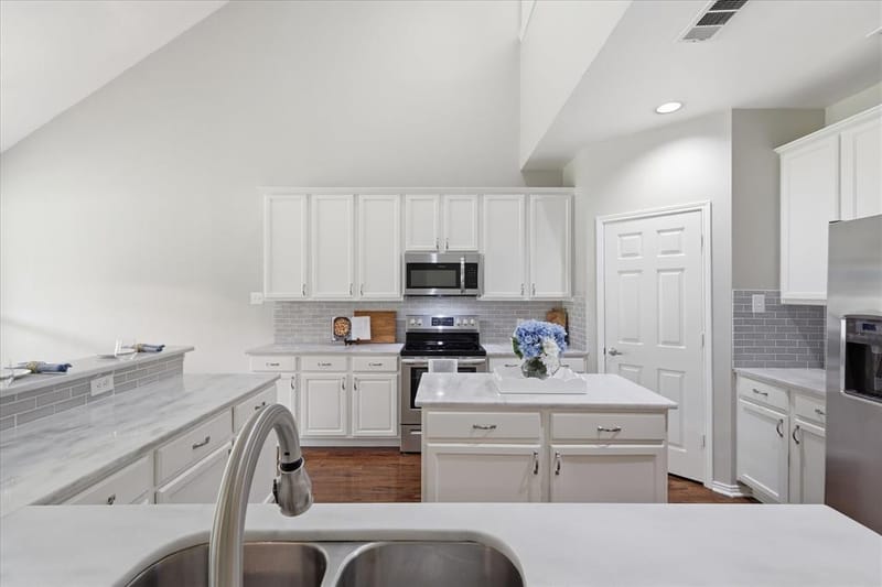 1709 Sunflower Drive, Corinth TX 76210 - Photo 15