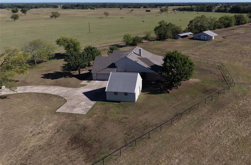 2770 County Road 4129, Cumby TX 75433 - Photo 9