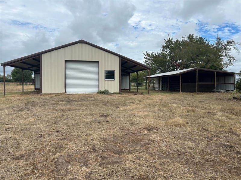 2770 County Road 4129, Cumby TX 75433 - Photo 18