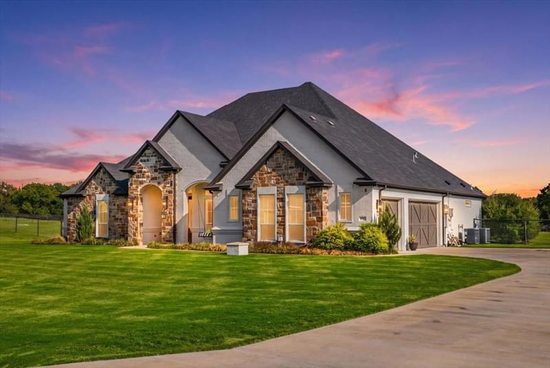 1017 Moriah Road, Weatherford TX 76087