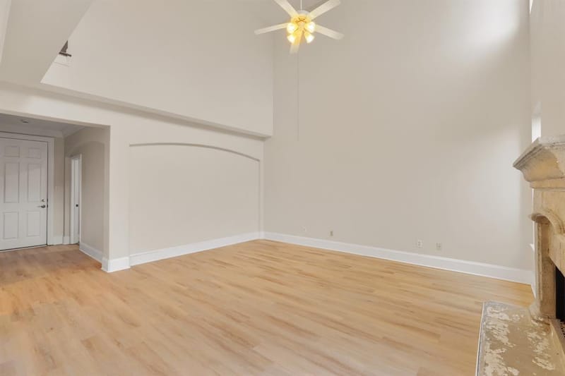 8115 Dogwood Lane, Irving TX 75063 - Photo 7