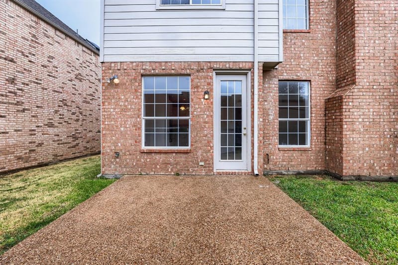 8115 Dogwood Lane, Irving TX 75063 - Photo 28