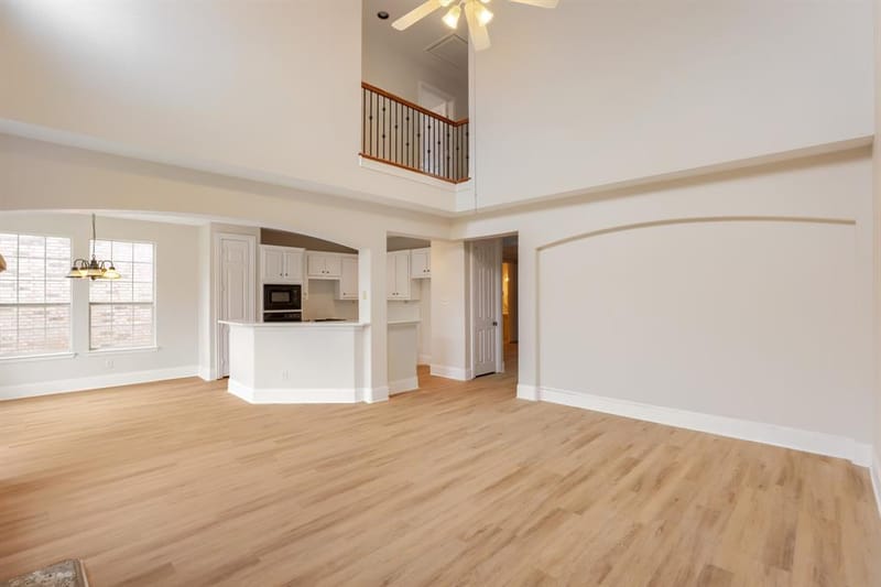 8115 Dogwood Lane, Irving TX 75063 - Photo 5
