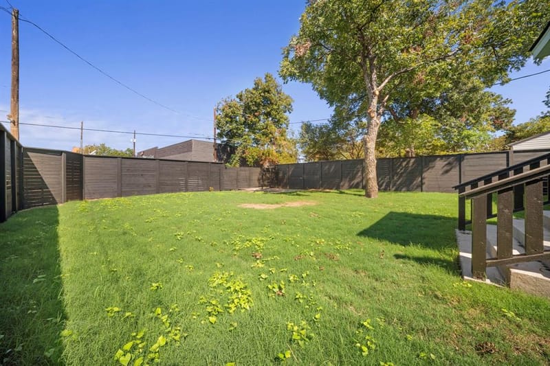 2823 Cherrywood Avenue, Dallas TX 75235 - Photo 22