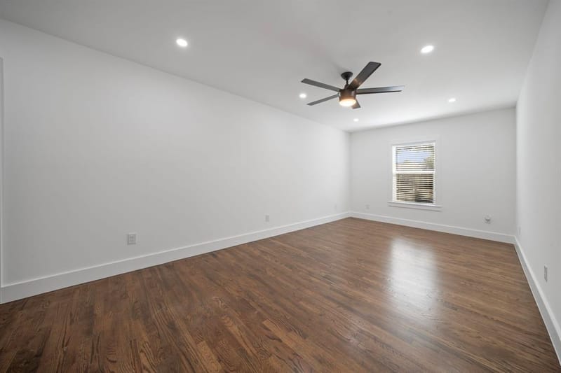 2823 Cherrywood Avenue, Dallas TX 75235 - Photo 11